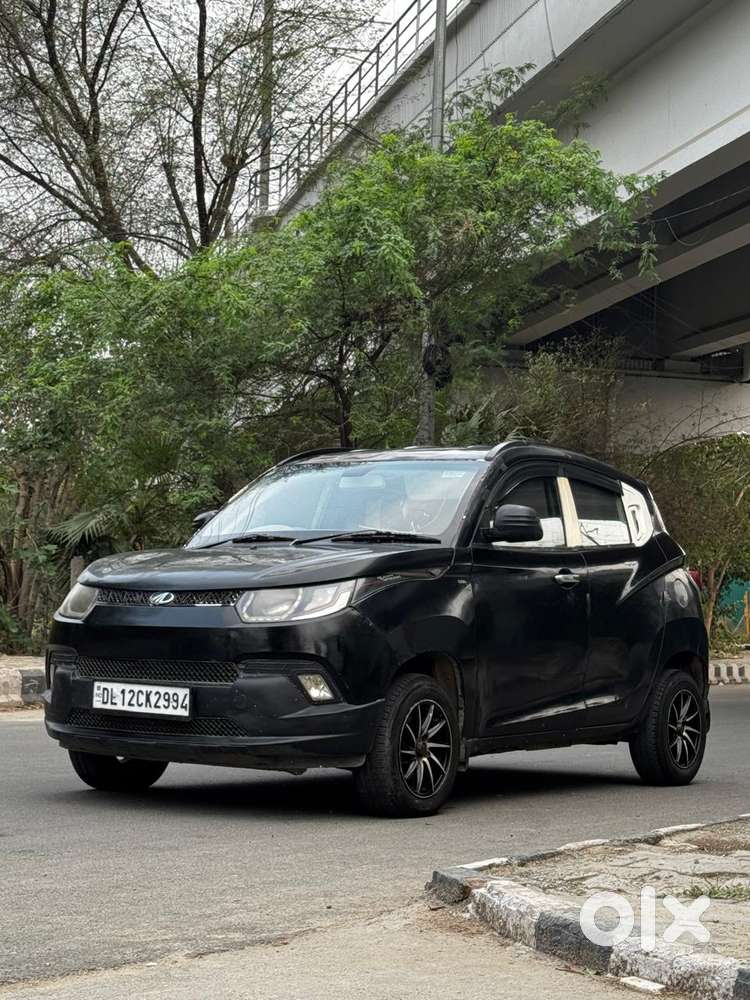 Mahindra Kuv 100 Mahindra-kuv-100-d75-k2, 2016, Petrol