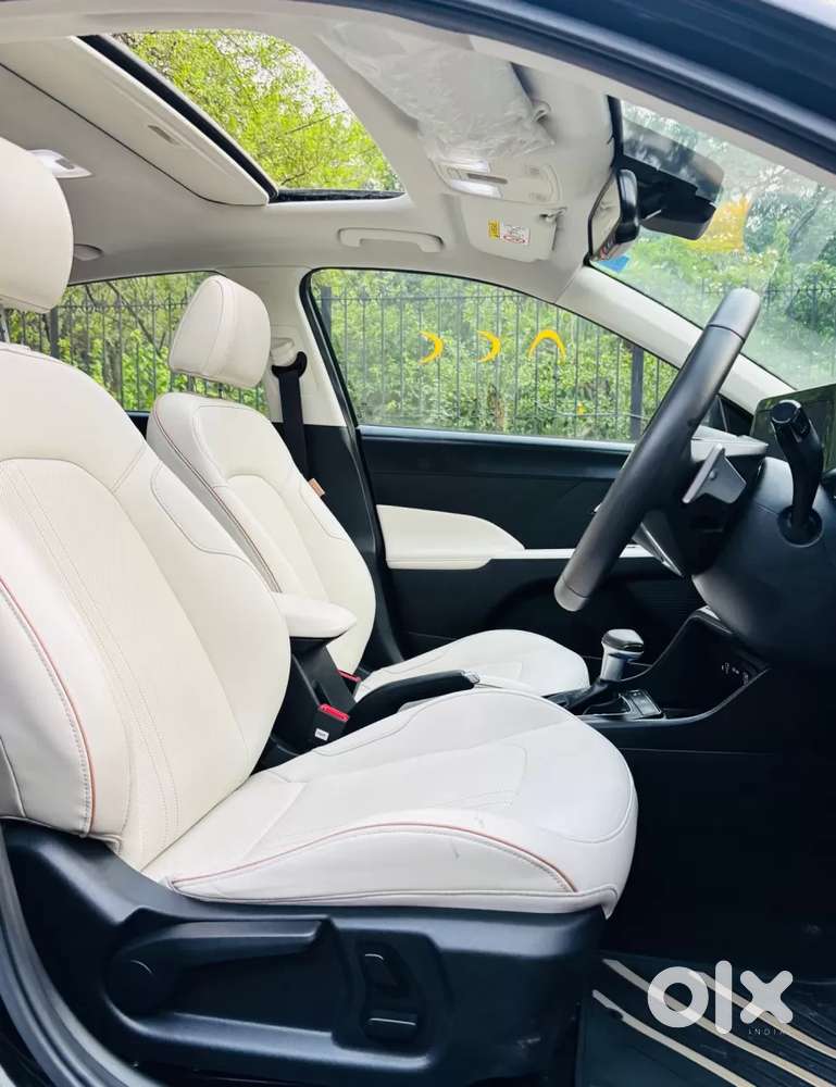 Hyundai Verna 1.5 Sx (o) Vtvt, 2023, Petrol