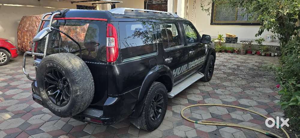 Ford Endeavour 2.5 Diesel 2011