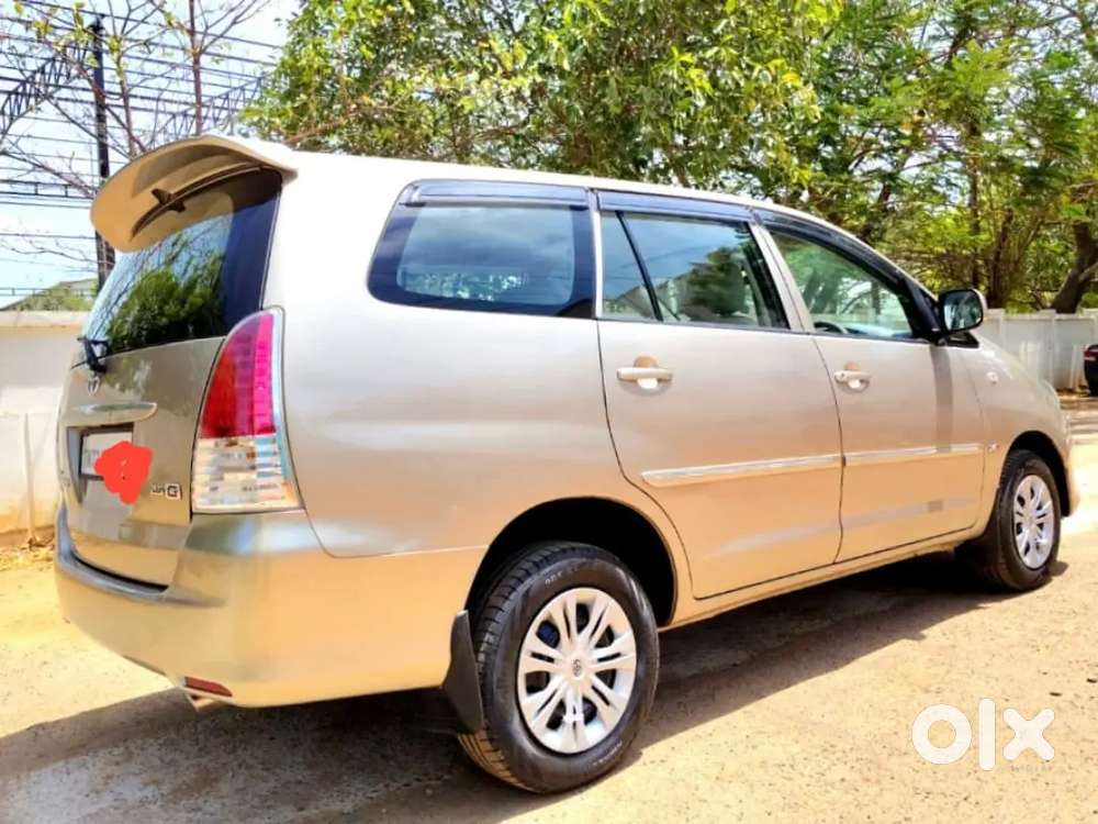 Toyota Innova 2011 Diesel Well Maintained
