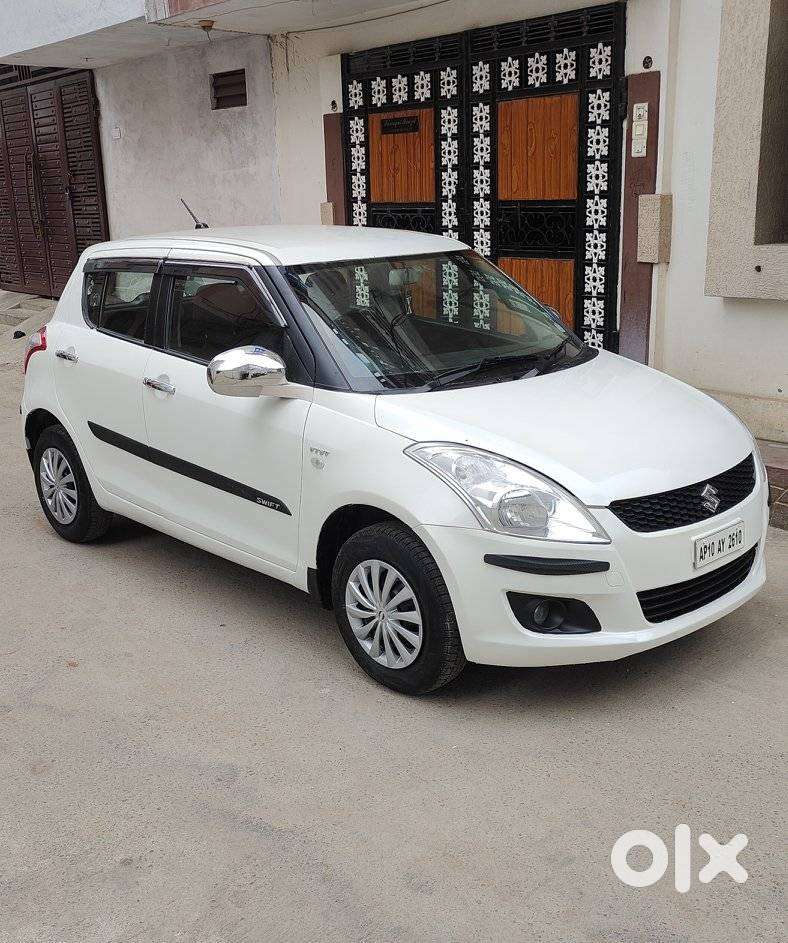 Maruti Suzuki Swift Lxi Optional-o, 2011, Petrol