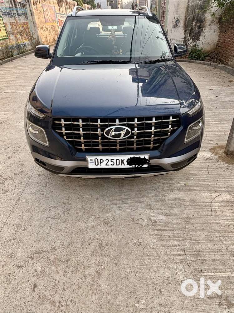 Hyundai Venue Feb 2022 Petrol Well Maintained
