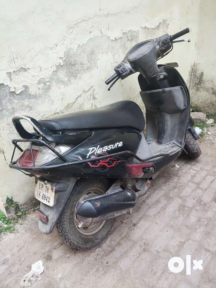 Pleasure Buy Sell Second Hand Scooty in India Used Scooters in India OLX