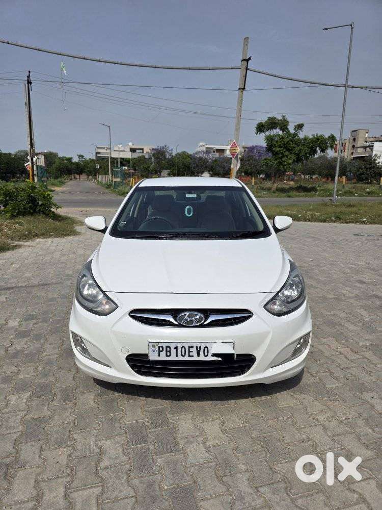 Hyundai Verna 1.6 Sx (o) Crdi, 2013, Diesel