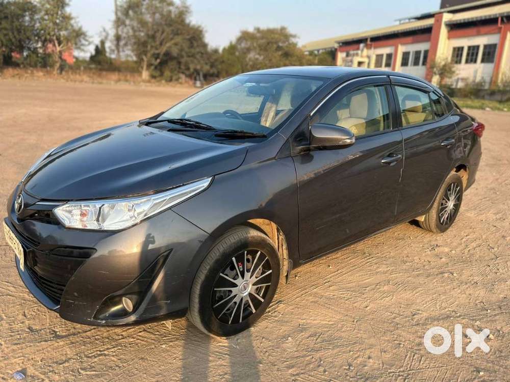 Toyota Yaris G Cvt, 2018, Petrol