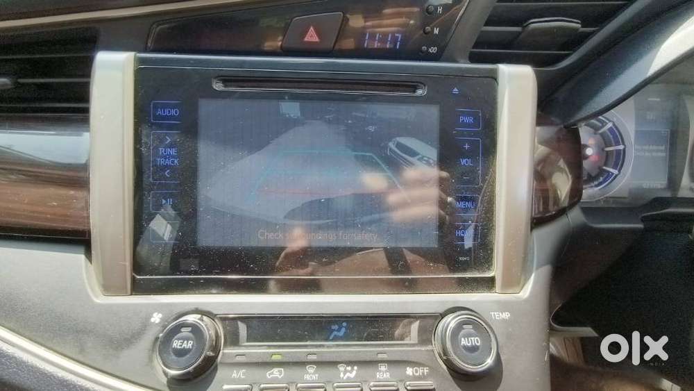 Toyota Innova Crysta 2.4 Vx Mt, 2016, Diesel