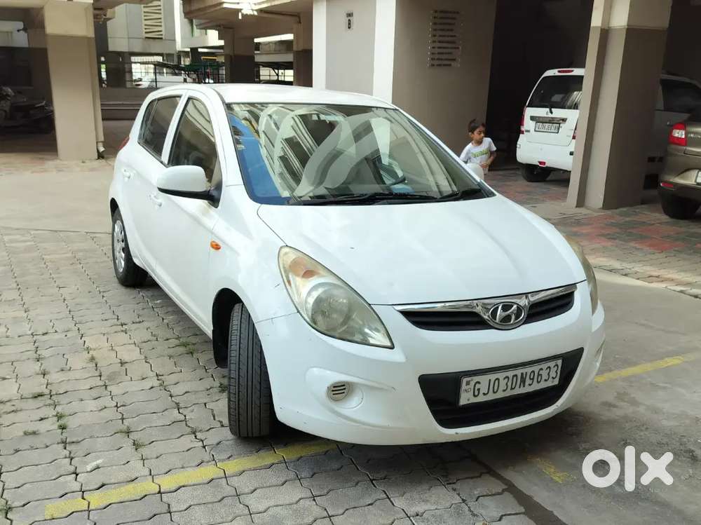 Hyundai I20 2011 Cng & Hybrids 160000 Km Driven.
