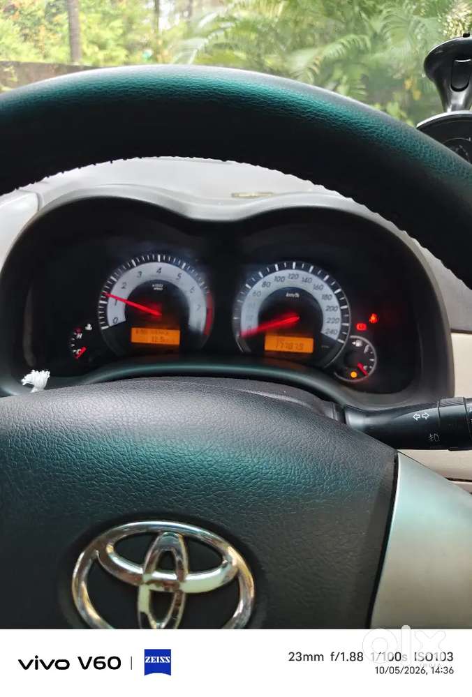 Toyota Corolla Altis 2012