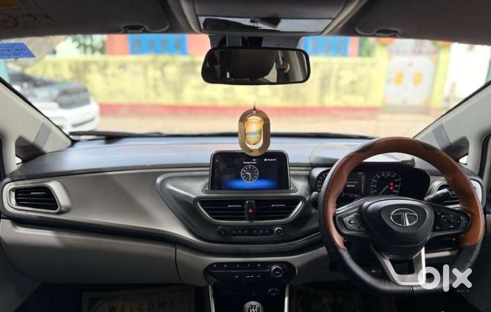 Tata Altroz Xz, 2020, Petrol