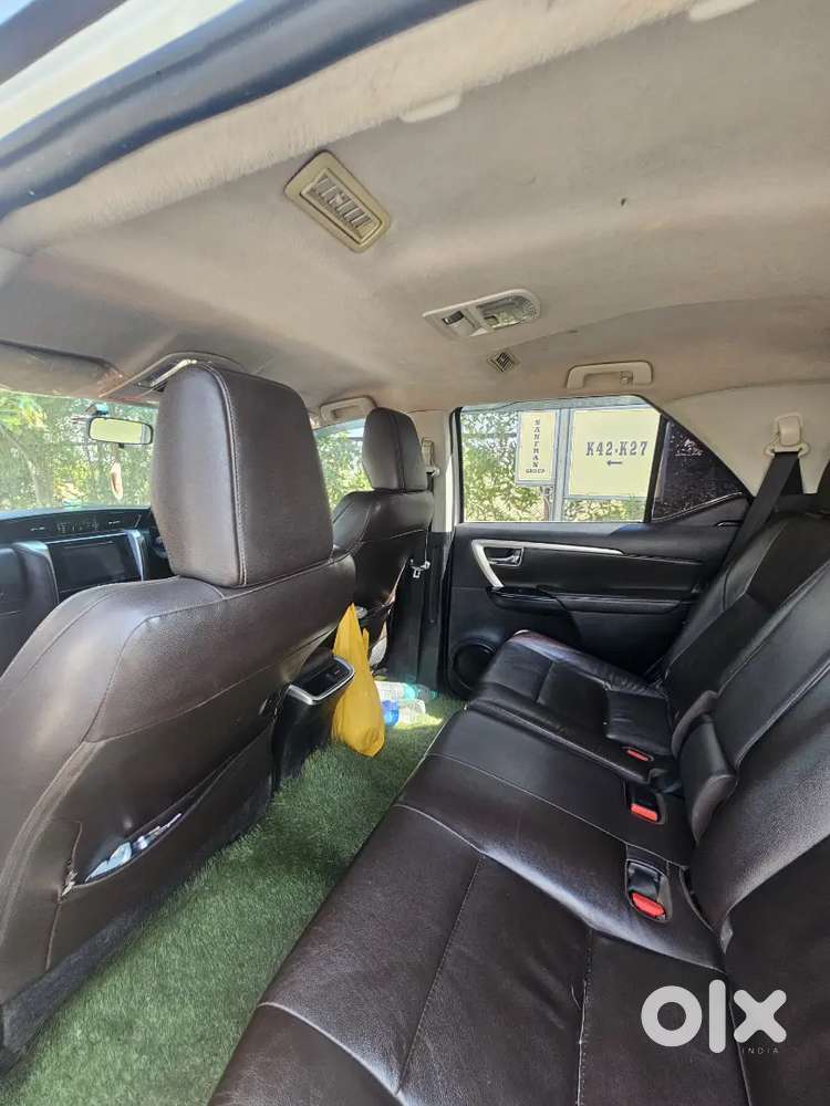 Toyota Fortuner 2018 Diesel 156000 Km Driven