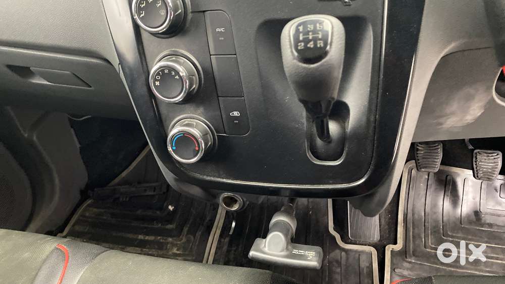 Mahindra Kuv100 Nxt 1.2 K4 Plus Petrol 6 Str, 2018, Petrol