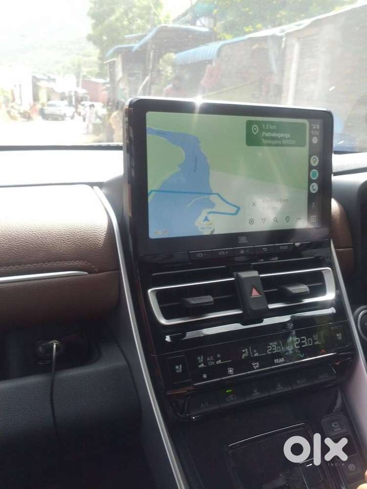 Car For Sale 2023 Toyota Innova Hycross Zx (o) Hybrid Automatic