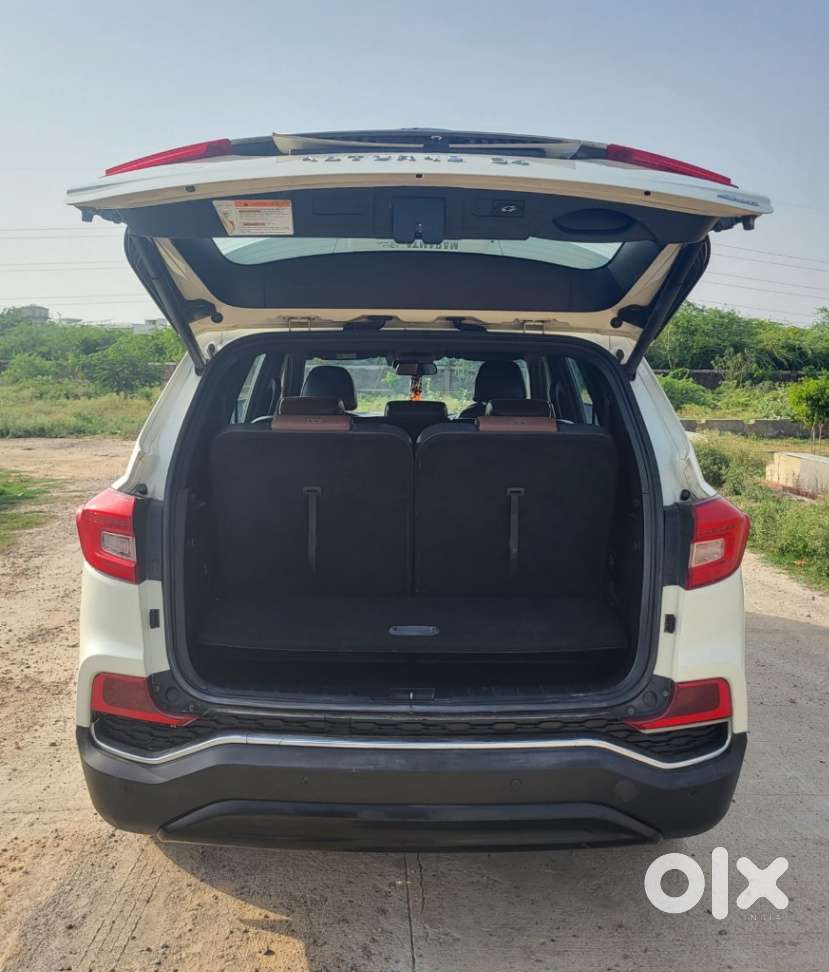 Mahindra Alturas G4 4wd At, 2019, Diesel