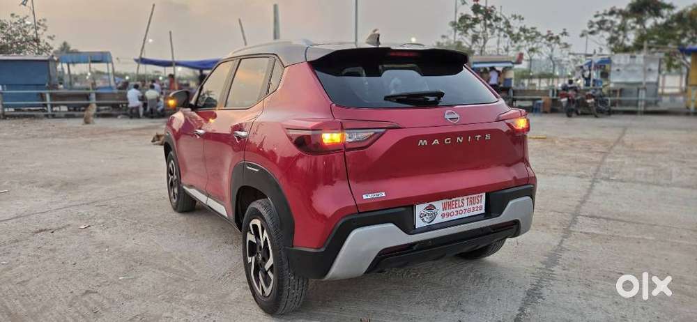 Nissan Magnite 1.0 Xv Premium Turbo Dual Tone, 2024, Petrol