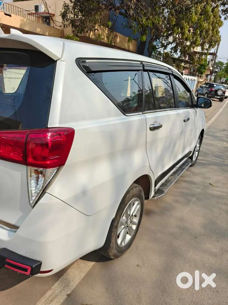 Toyota Innova Crysta 2023 Diesel 30000 Km Driven November 2023