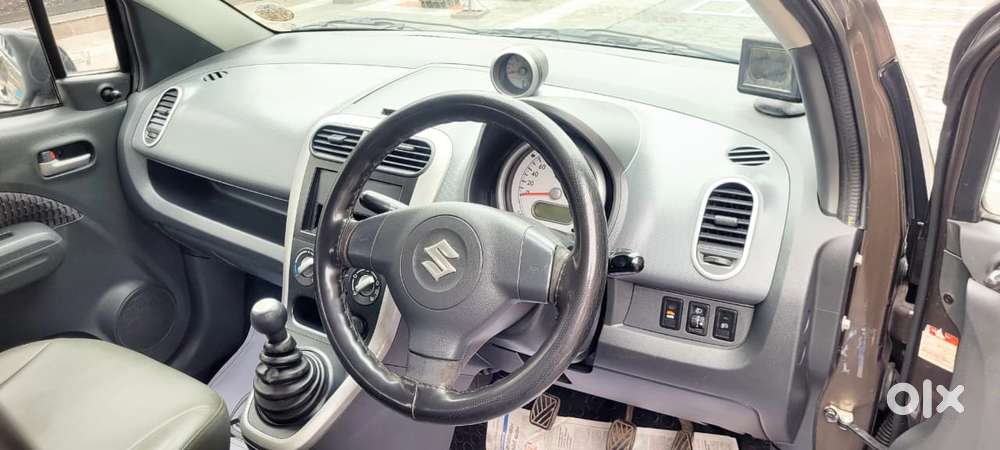 Maruti Suzuki Ritz Vxi Abs, 2014, Petrol