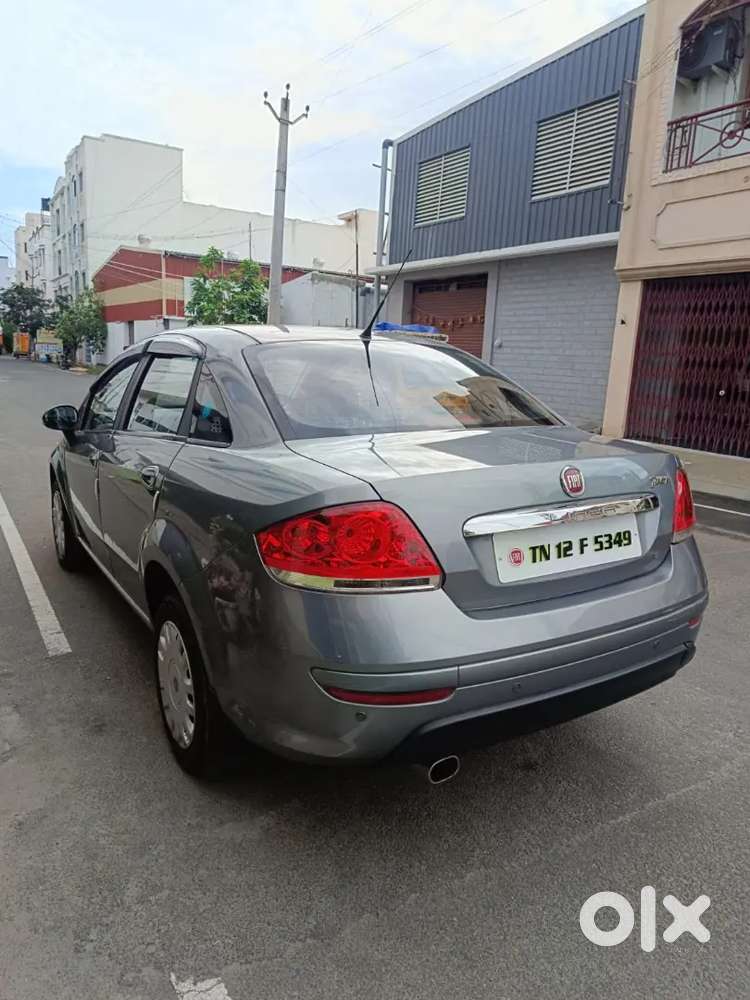 Fiat Linea Emotion Petrol 2014