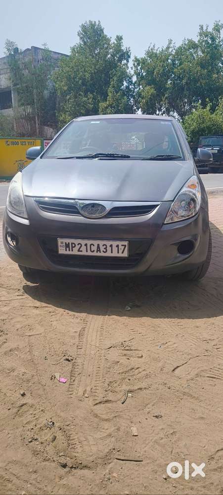 Hundai I20 Sportz Petrol 2011 Top Model