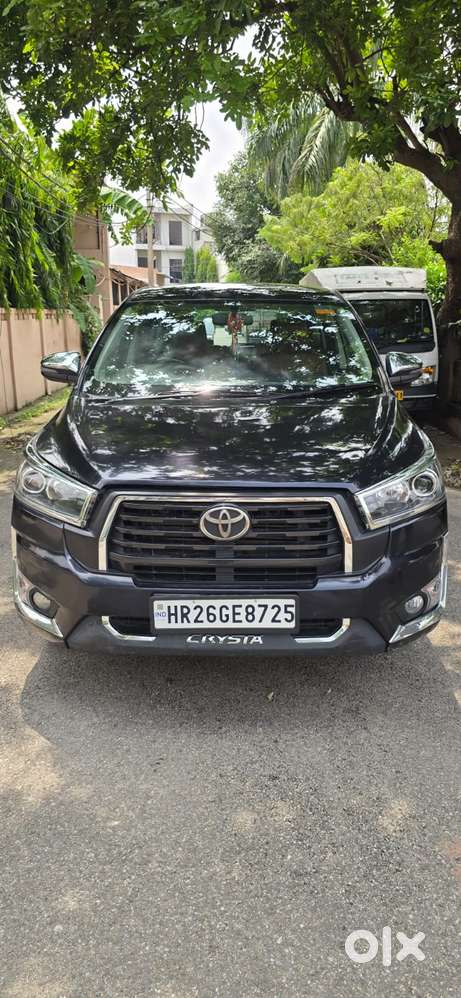 Toyota Innova Crysta 2.8z Automatic, 2022, Diesel