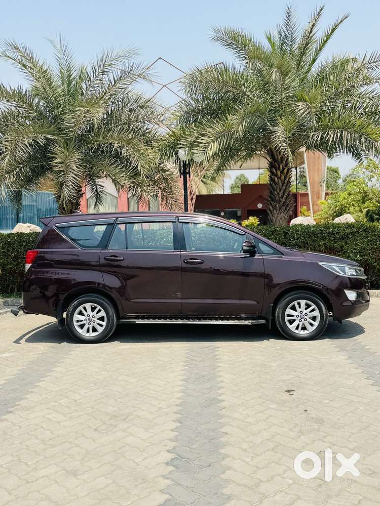 Toyota Innova Crysta 2.4 G Mt 8s, 2019, Diesel