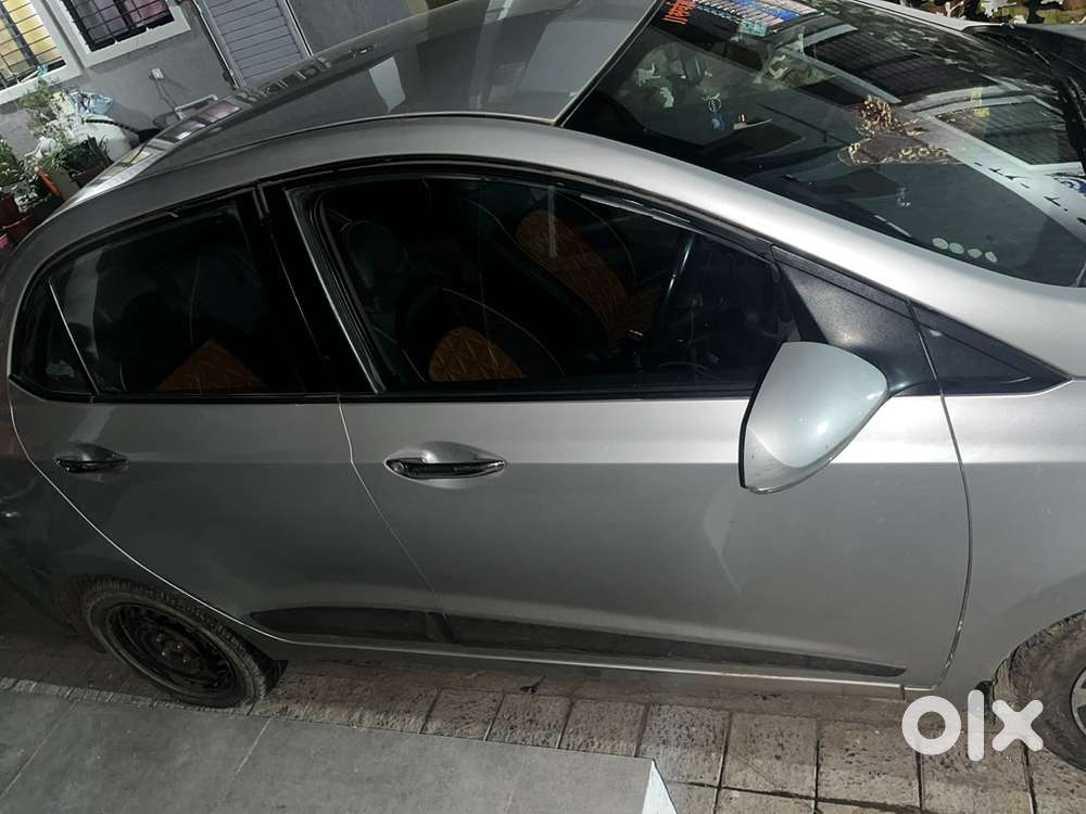 Hyundai Xcent Petrol Manual 2015