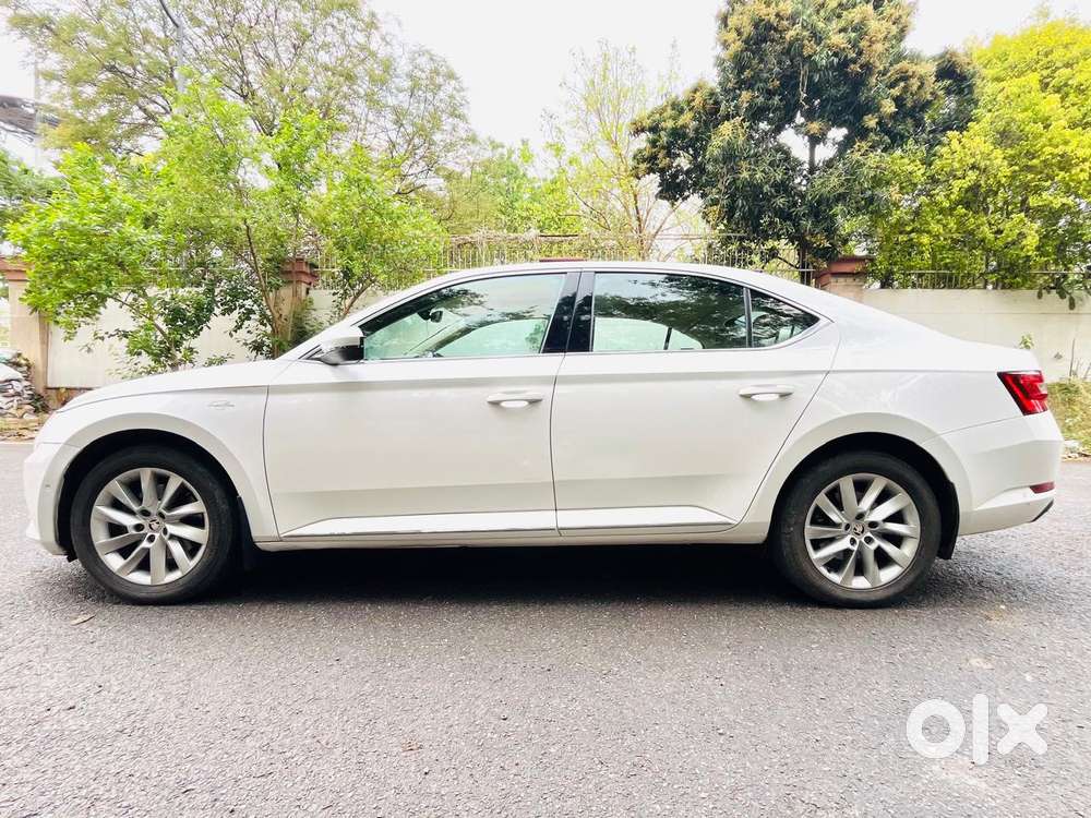 Skoda Superb Style 1.8 Tsi Mt, 2019, Petrol