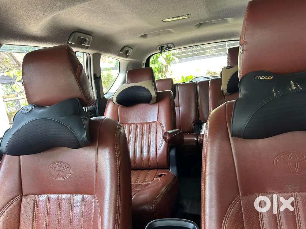 Toyota Innova Crysta 2016