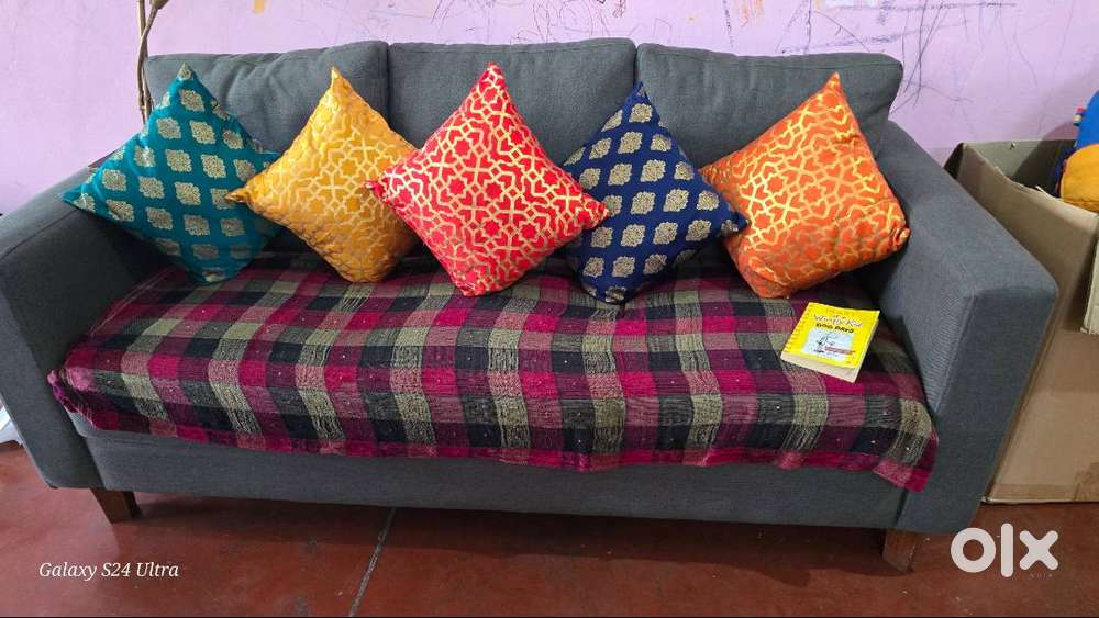 3 seater sofa. Almost new