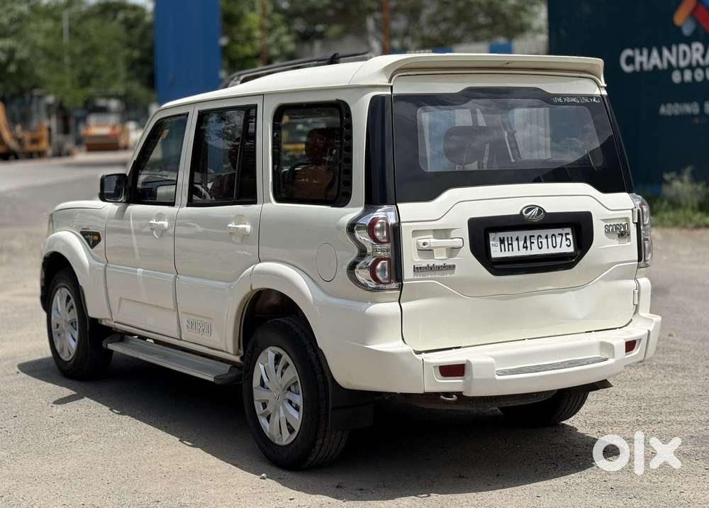 Mahindra Scorpio S4, 2015, Diesel