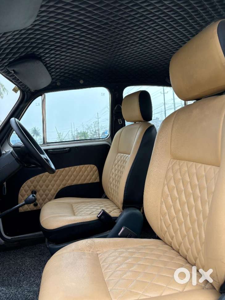 Ambassador Grand 1800 Isz Mpfi, 2004, Petrol