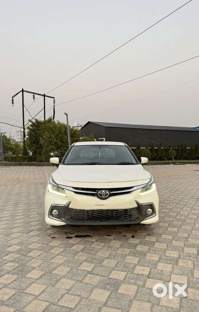 Toyota Glanza 1.2 V Amt, 2023, Diesel