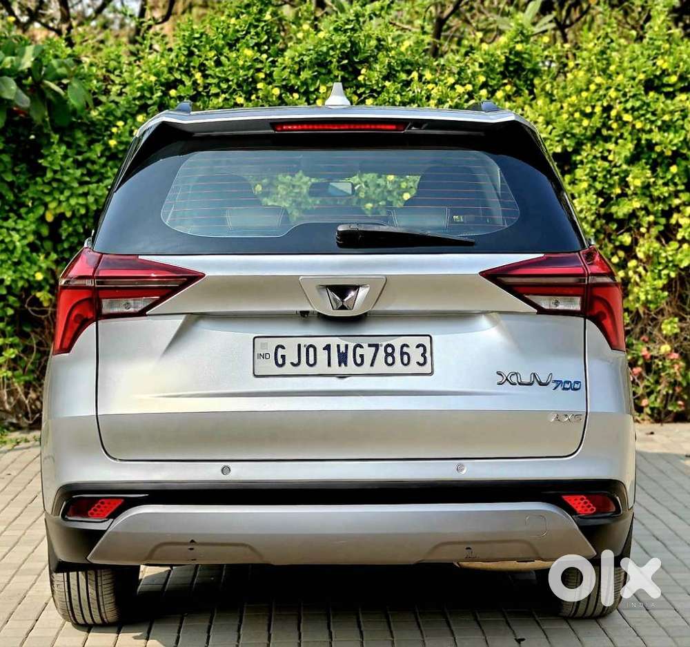 Mahindra Xuv700 2.0 Ax 5 Petrol Mt 7 Str, 2022, Petrol