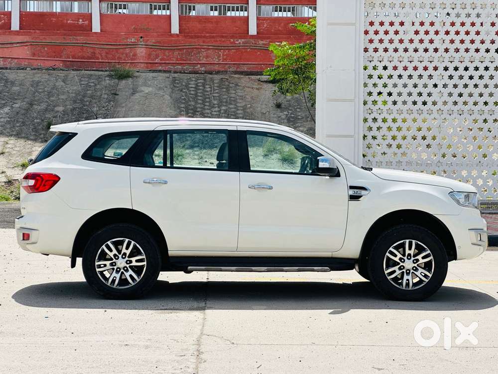 Ford Endeavour 3.2 Titanium 4x4 At, 2017, Diesel