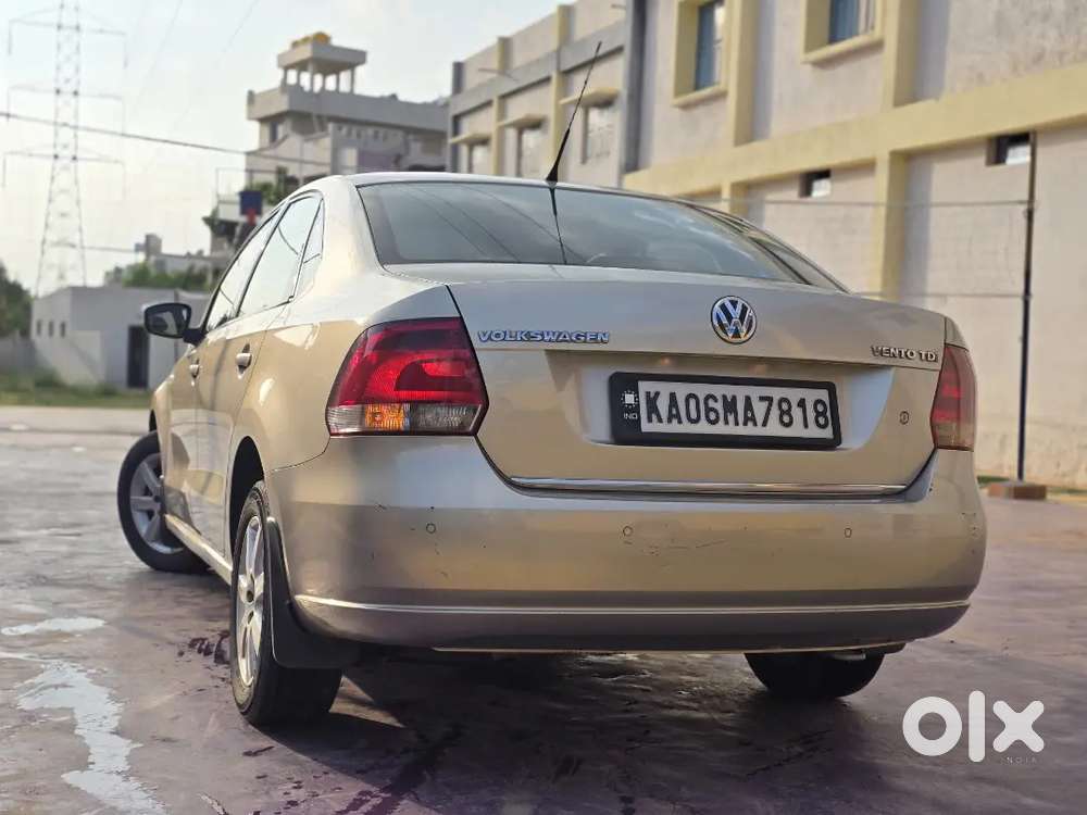 Volkswagen Vento Highline 2012 1.6 Tdi