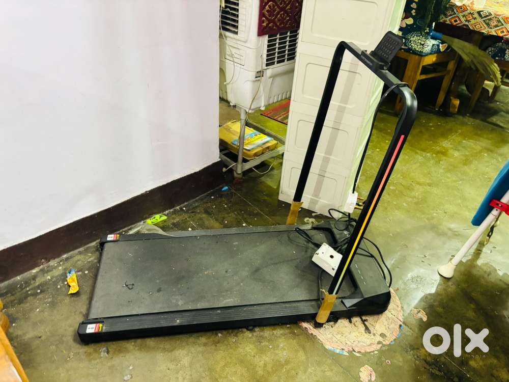 Foldable Walking Pad Treadmill - Like New - With Remote