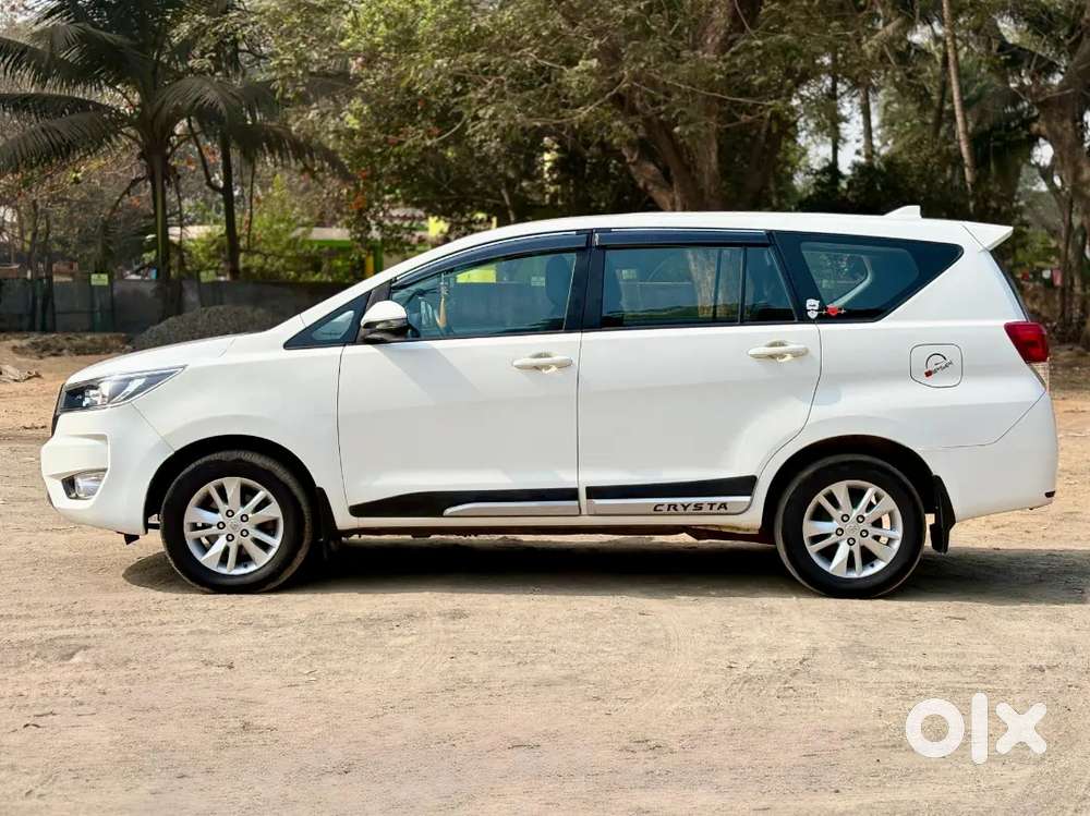 Toyota Innova Crysta 2.4 Mt 2023