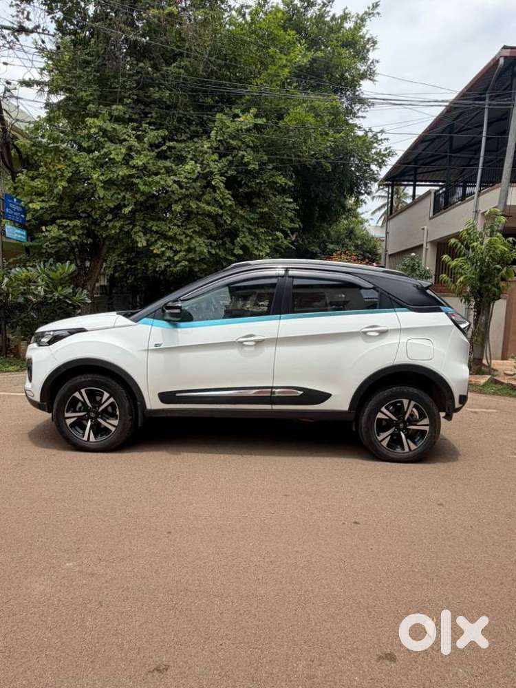 Tata Nexon Ev Xz Plus, 2022, Electric