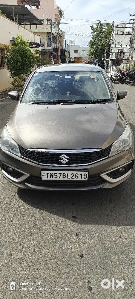 Toyota Innova 2.5 V 2011 Full Option Car Showroom Condition