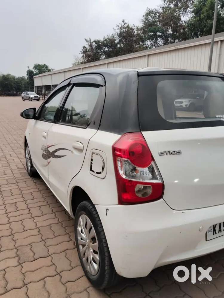 Toyota Etios Liva 2014 Diesel 133000 Km Driven