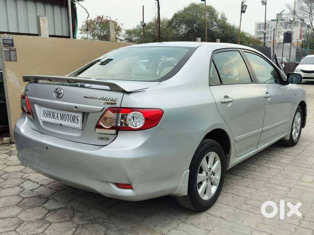 Toyota Corolla Altis 1.8 J, 2012, Petrol