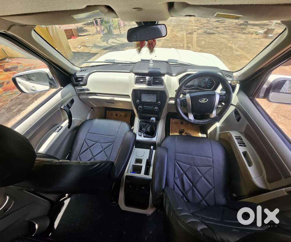Mahindra Scorpio S10, 2015, Diesel