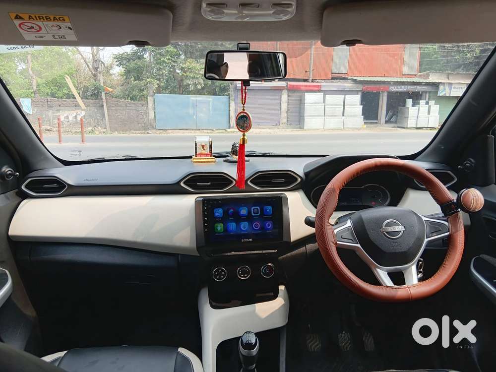 Nissan Magnite 1.0 Xv, 2022, Petrol