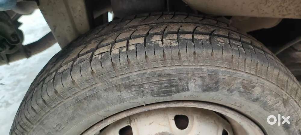 Suspension Bilkul Shi H Tyre Bhi 60% Se Jyada H Lpg Fitted Hai