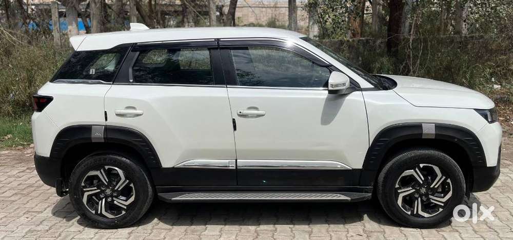 Maruti Suzuki Brezza 1.5 Lxi Cng, 2024, Cng & Hybrids