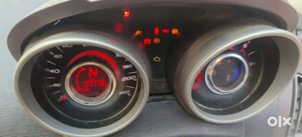 Mahindra Xuv500 2014 Diesel 137778 Km Driven