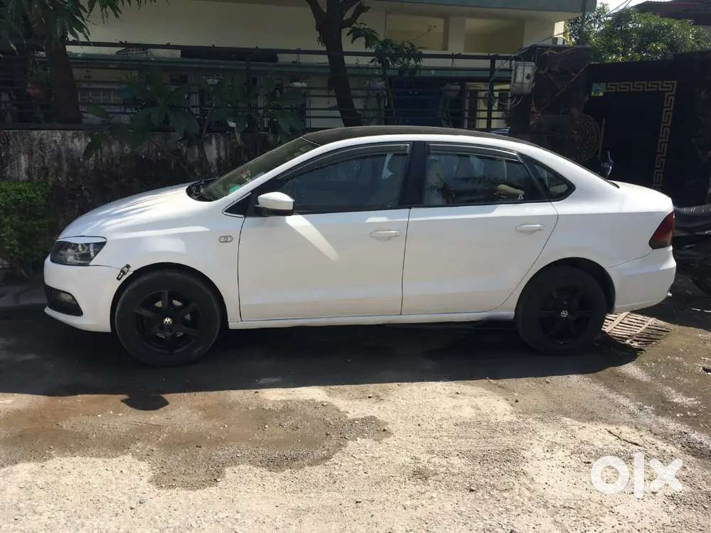 Volkswagen Vento Highline 2013