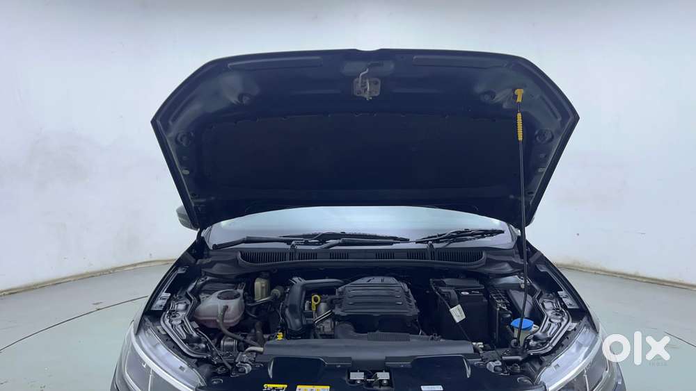 Volkswagen Virtus Highline Plus 1.0 Tsi At, 2022, Petrol