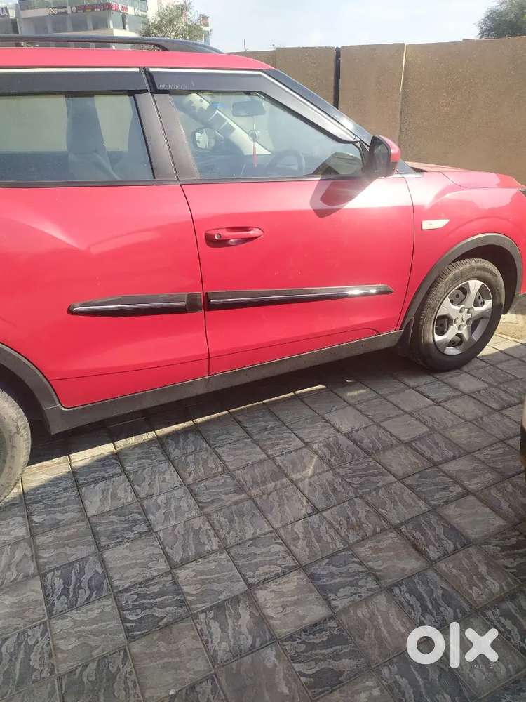 Mahindra Xuv300 2021 Petrol 8722 Km Driven