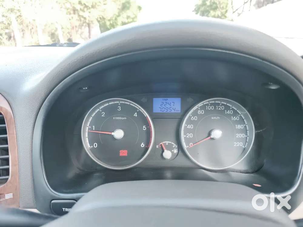 Hyundai Verna 2010 Diesel Well Maintained