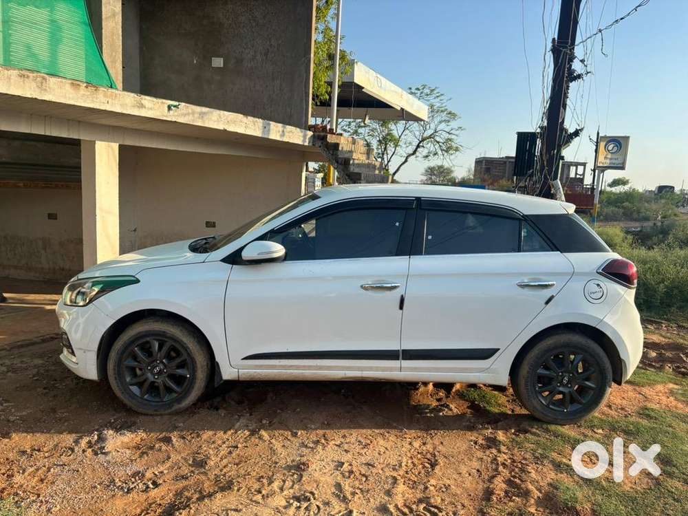 Hyundai Elite I20 2020 Petrol 33000 Km Driven